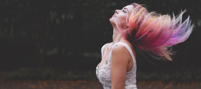 Hiusten värjäykseen on useampia erilaisia tekniikoita